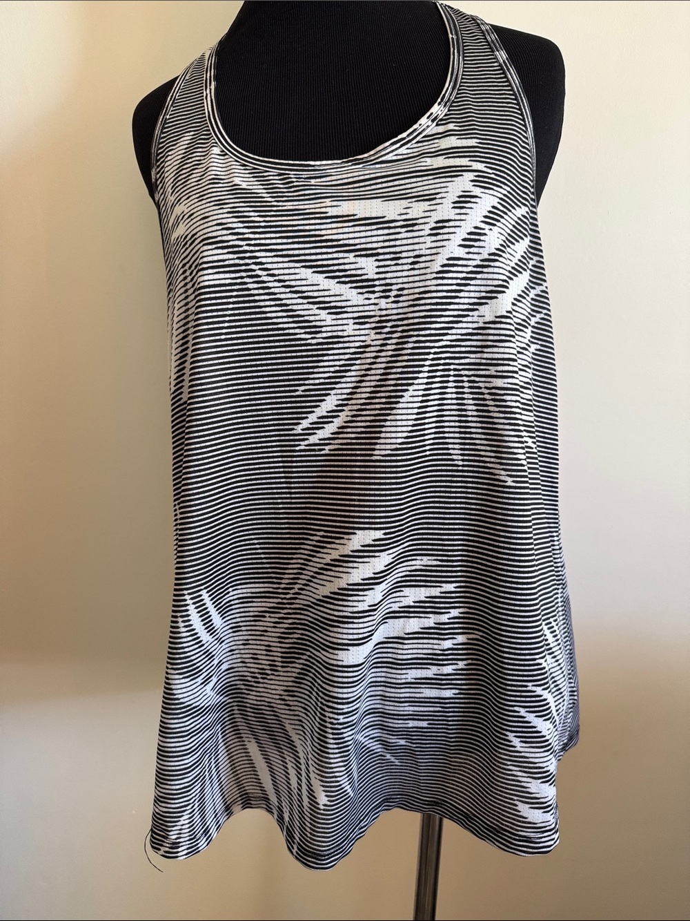 Old Navy Active Striped Strappy Racerback Tank Top